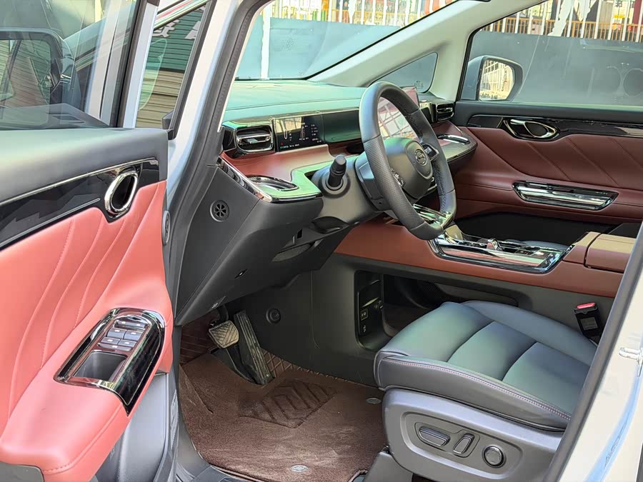 GAC Trumpchi E8 New Energy 2025 #8 GAC Trumpchi E8 New Energy 2025 car image #8