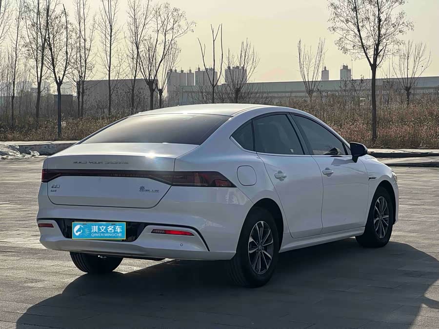 BYD Qin Plus 2023 #8 BYD Qin Plus 2023 car image #8