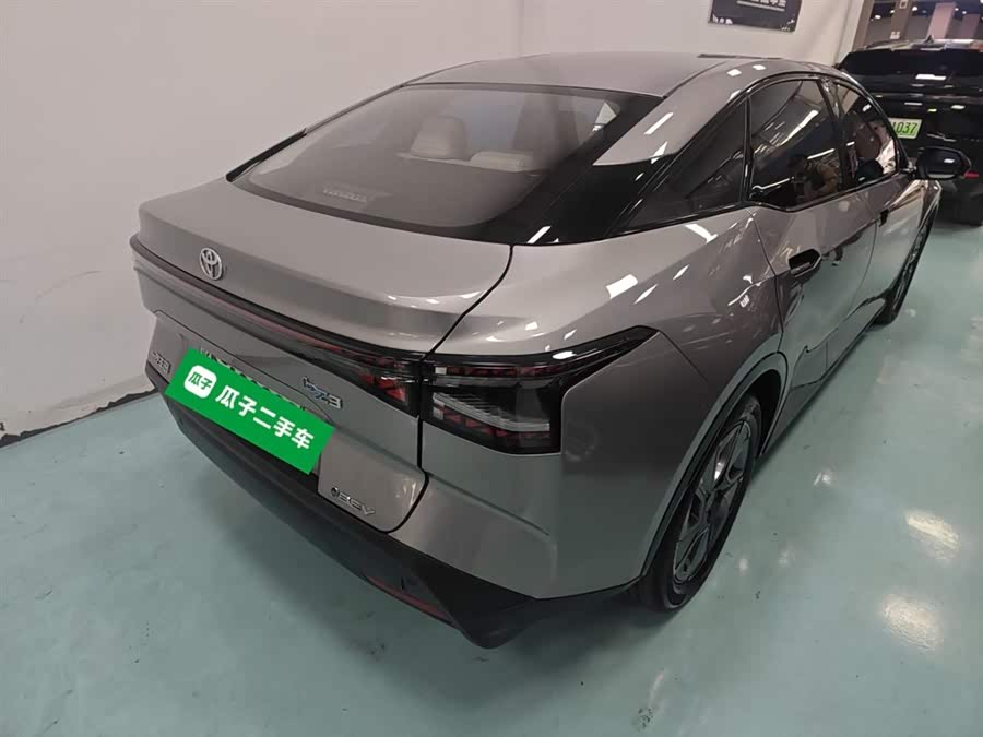 Toyota bZ3 2023 immagine di auto #8