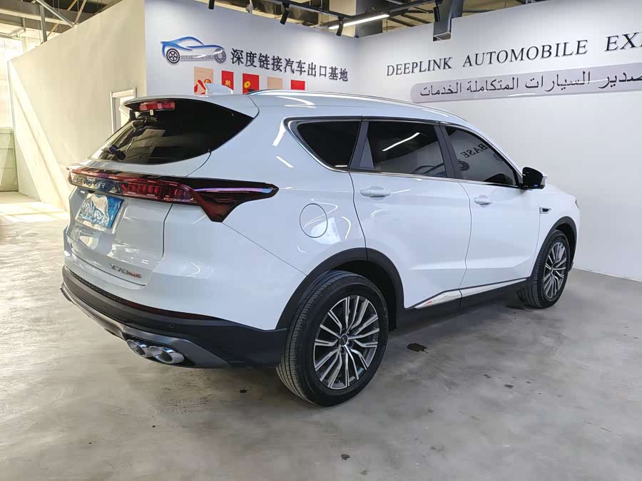 Jetour X70 PLUS 2024 #8 Jetour X70 PLUS 2024 car image #8