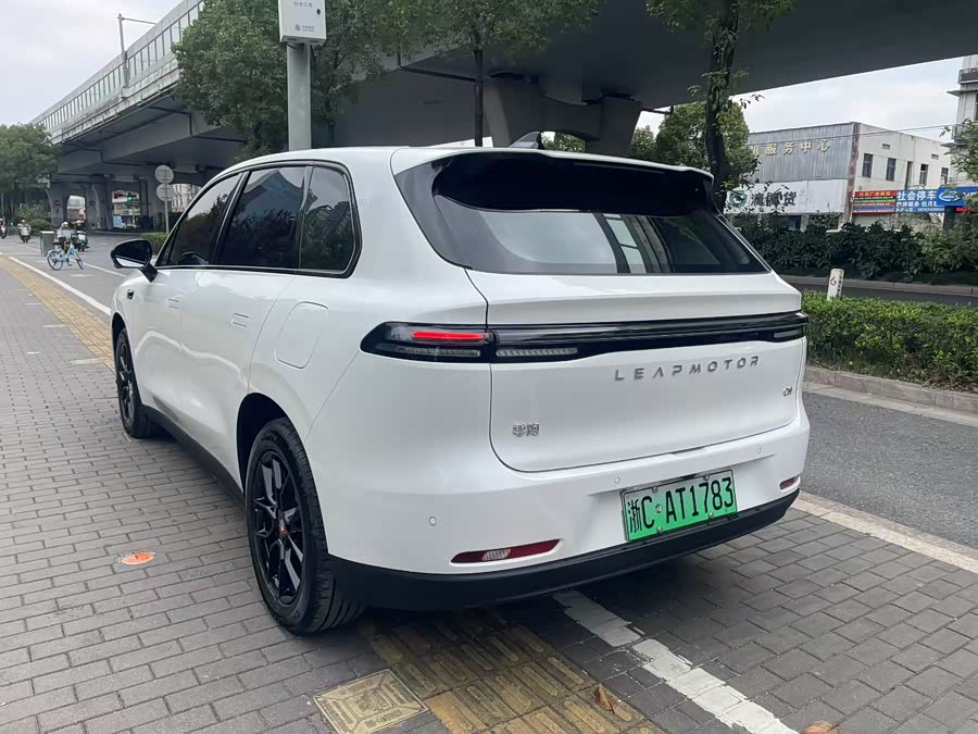 零跑汽车 零跑C10 2024 汽车图片 #8