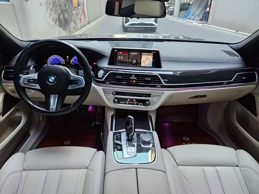 BMW 7 Series 2019 #8 BMW 7 Series 2019 car image #8