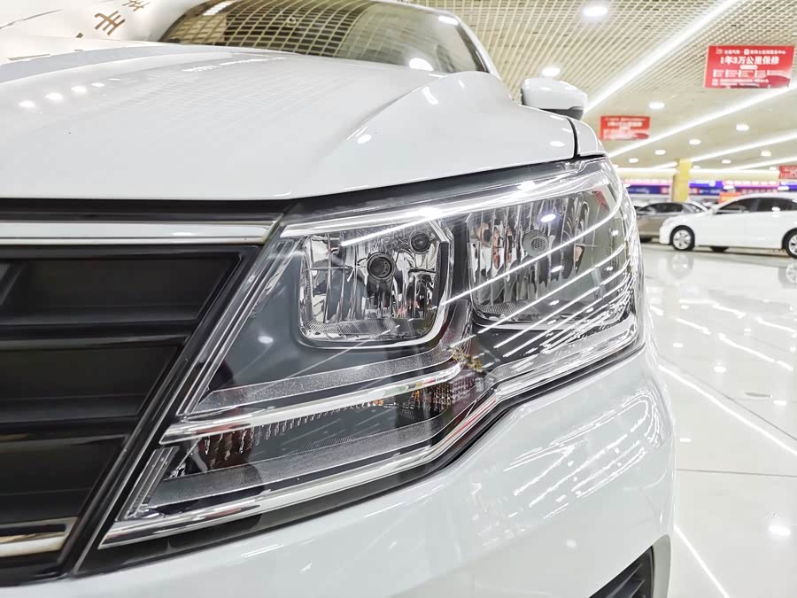 Volkswagen Jetta 2019 image de voiture #8