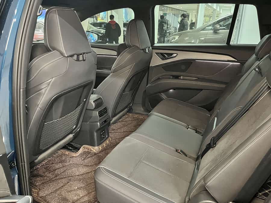 Audi Q5 e-tron 2022 #8 Audi Q5 e-tron 2022 immagine di auto #8