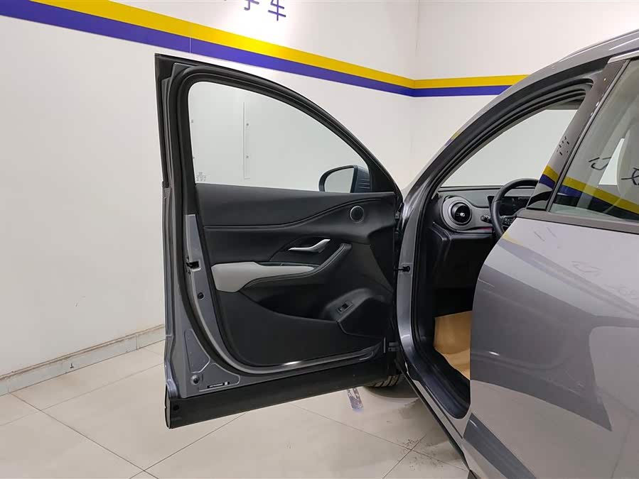 BYD Sea Lion 05 DM-i 2025 car image #8