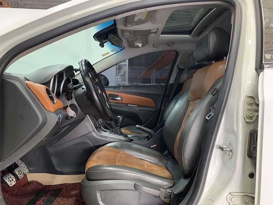 Chevrolet Cruze 2012 изображение автомобиля #8