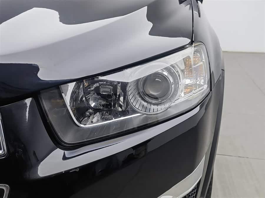 Chevrolet Captiva 2012 car image #8