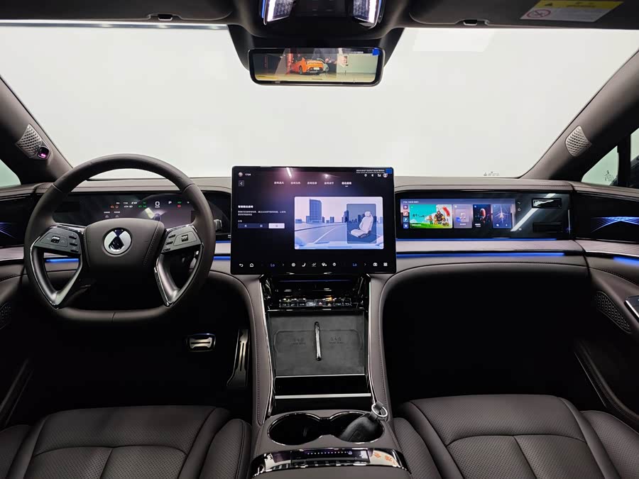 Denza Z9 2024 #8 Denza Z9 2024 car image #8