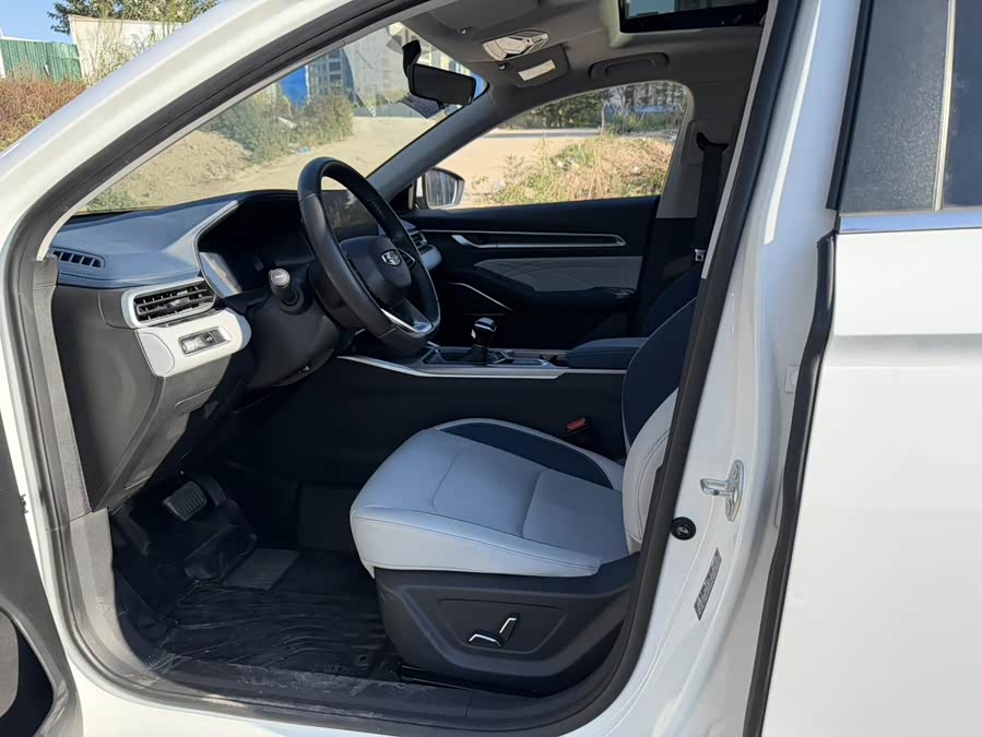 GEELY Emgrand 2022 car image #8