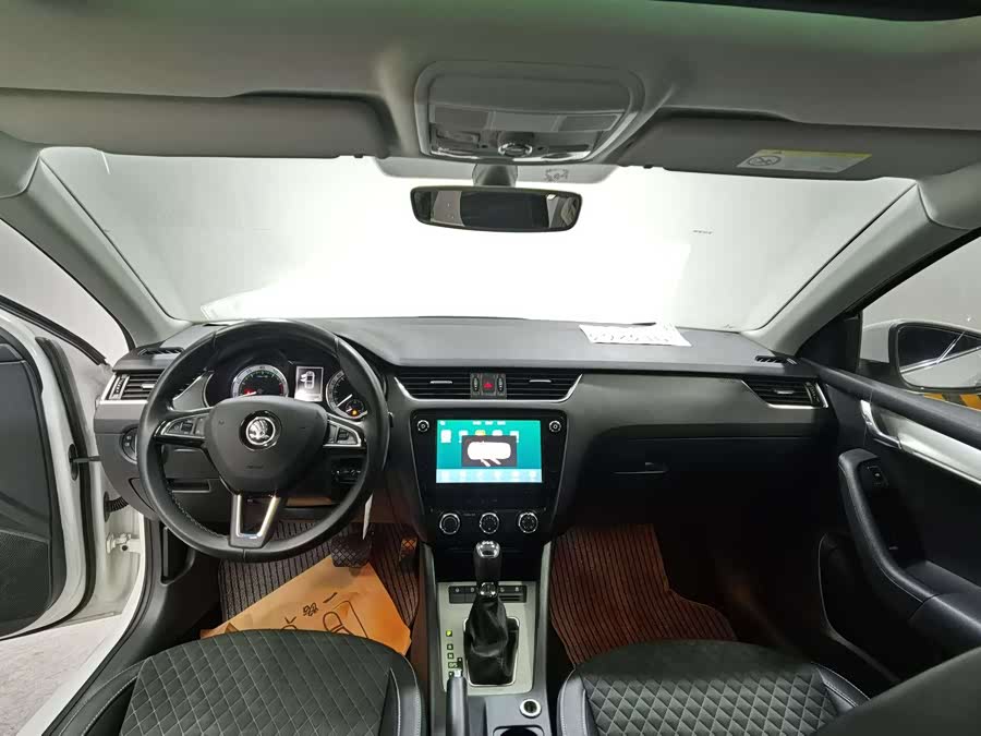 Skoda Octavia 2017 #8 Skoda Octavia 2017 car image #8