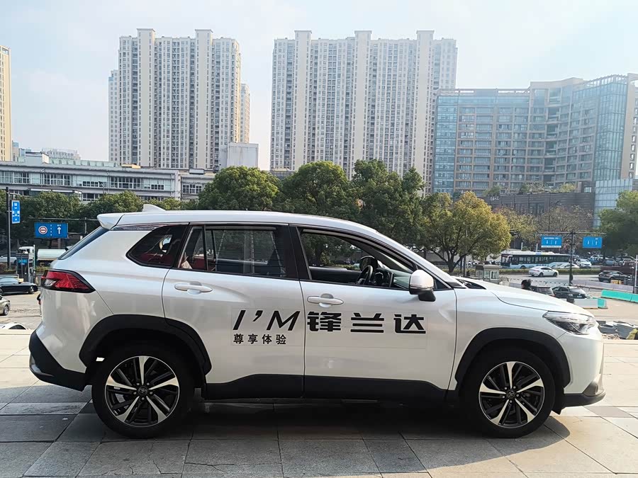 Toyota Frontlander 2022 #8 Toyota Frontlander 2022 immagine di auto #8