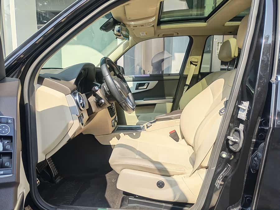 Mercedes-Benz GLK Class 2015 immagine di auto #8