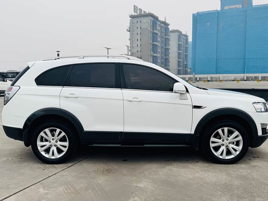 Chevrolet Captiva 2015 immagine di auto #8