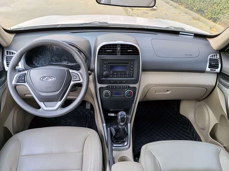 Chery Tiggo 3 2014 car image #8