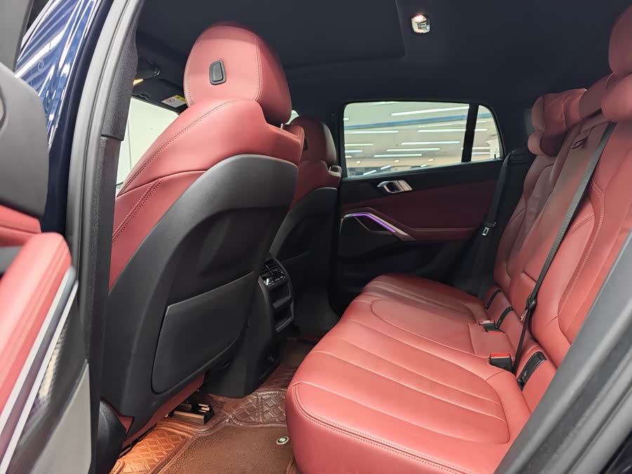 BMW X6 2022 car image #8