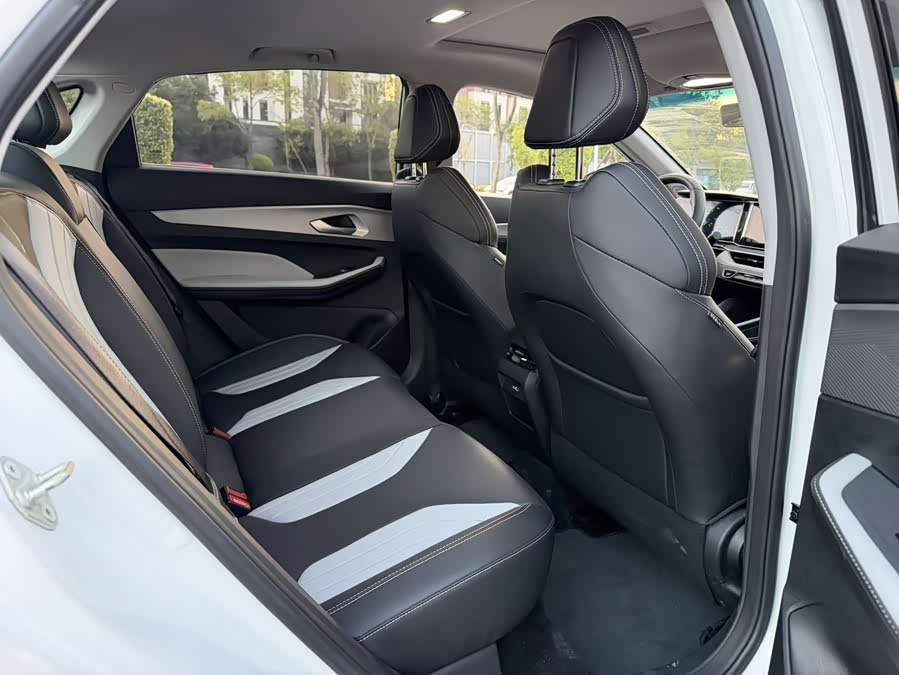 GEELY 2023 #8 GEELY 2023 immagine di auto #8