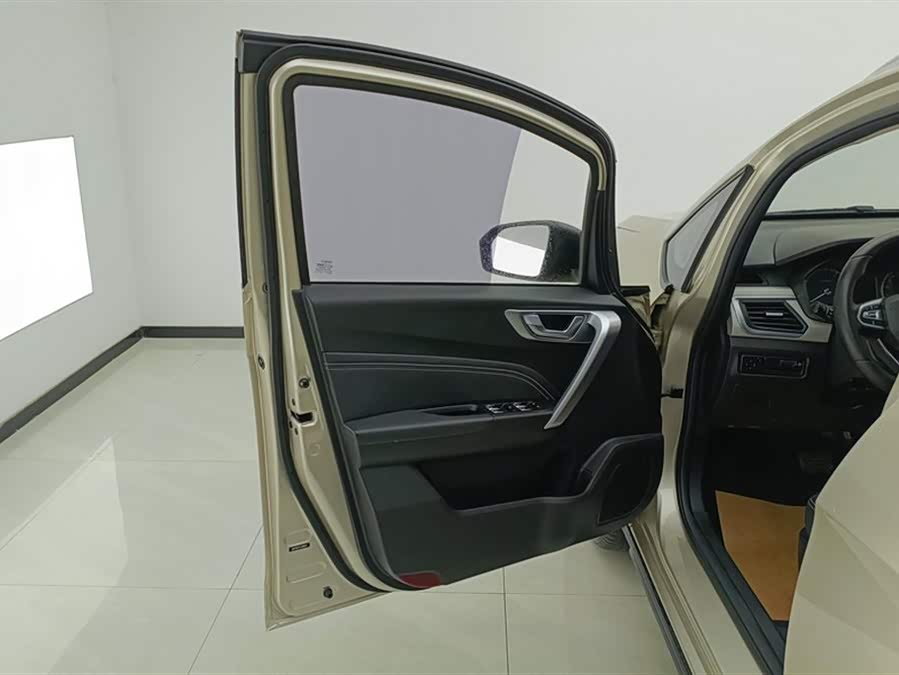 GEELY Vision X3 2021 car image #8