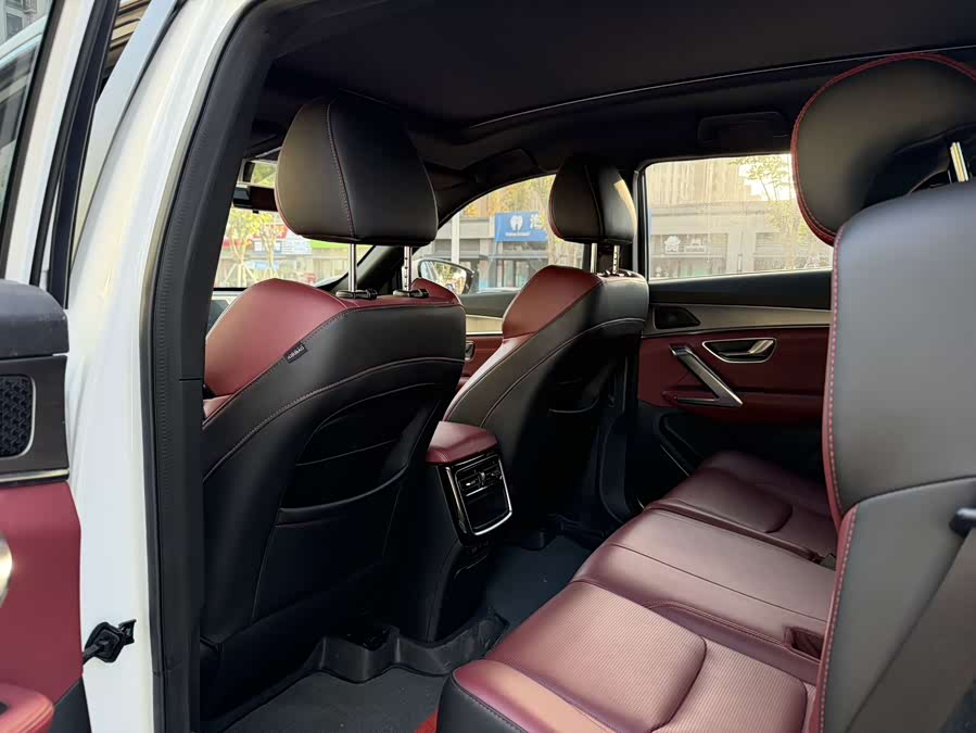 Jetour X70 PLUS 2022 car image #8