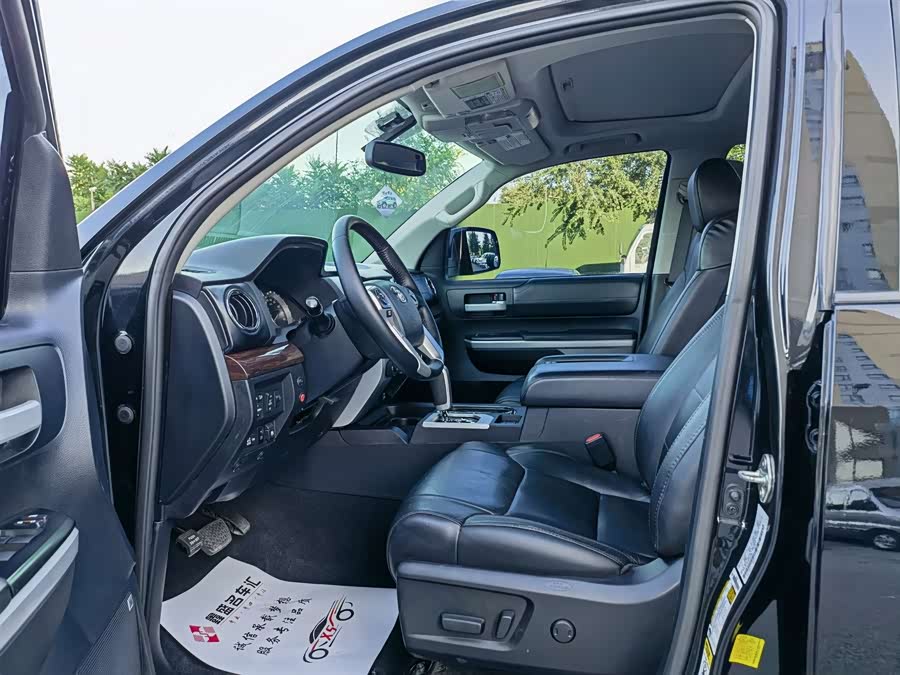 Toyota Tundra 2015 immagine di auto #8