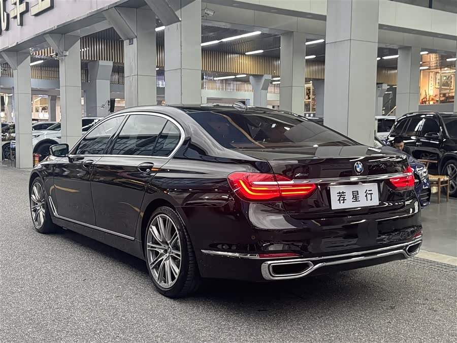 BMW 7 Series 2017 car image #8