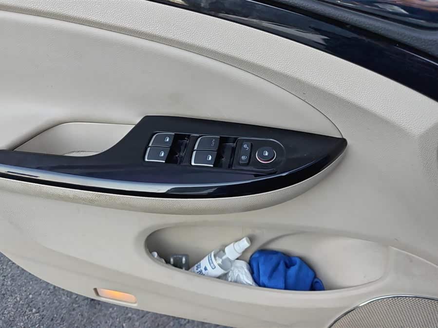 BYD e5 2017 #8 BYD e5 2017 car image #8