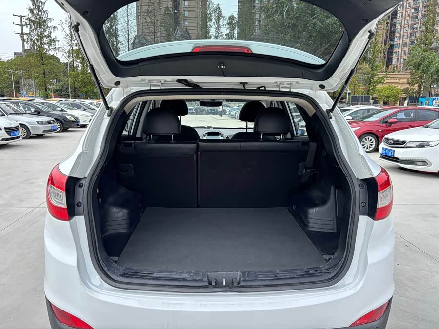 Hyundai ix35 2015 #8 Hyundai ix35 2015 car image #8