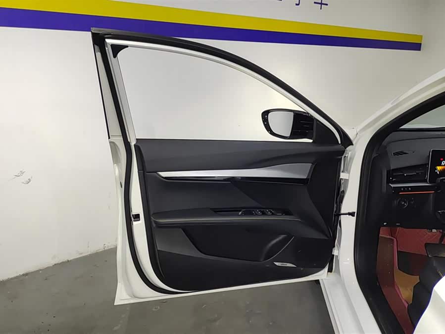 MG 5 Scorpio 2023 car image #8