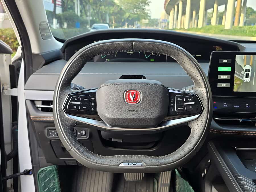 Changan UNI-K iDD 2022 car image #8