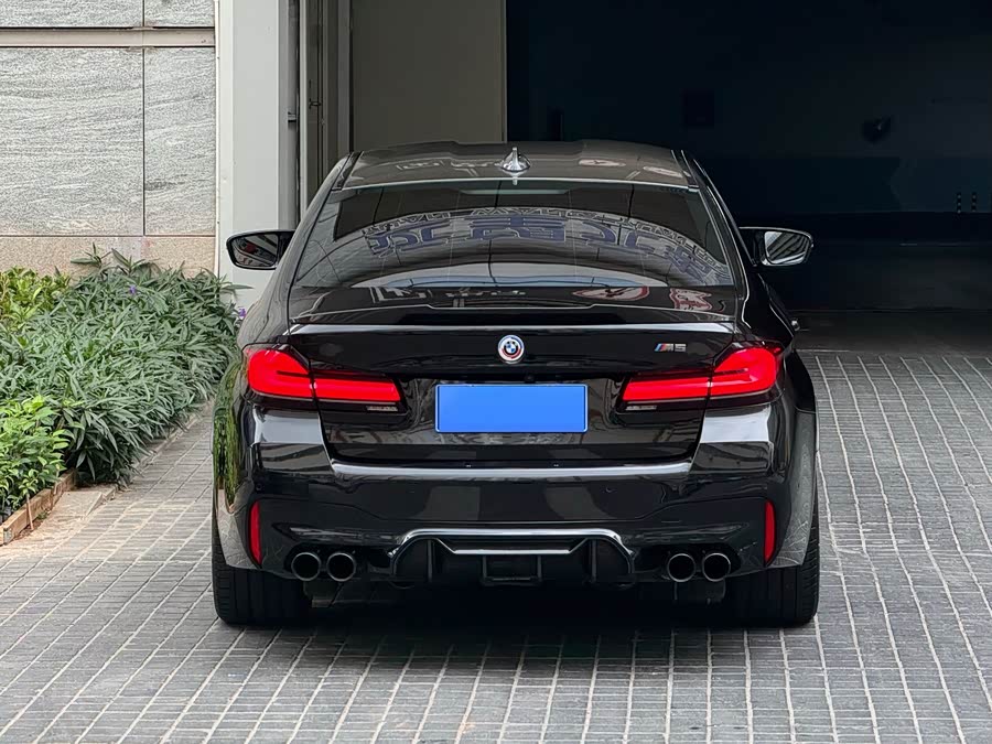 BMW M5 2023 car image #8