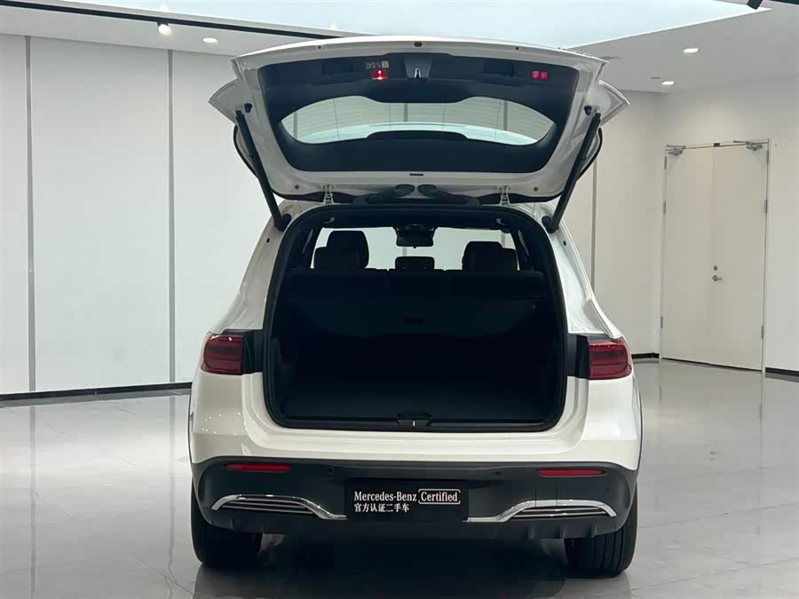 Mercedes-Benz EQB Class 2025 car image #8