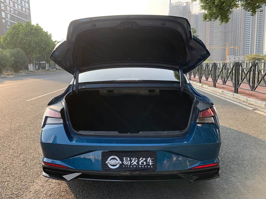 Hyundai Elantra 2020 immagine di auto #8