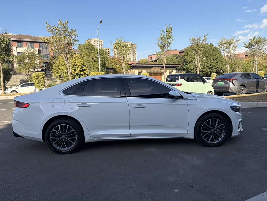 GEELY Preface 2025 #8 GEELY Preface 2025 car image #8