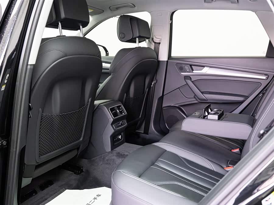 Audi Q5L 2022 car image #8
