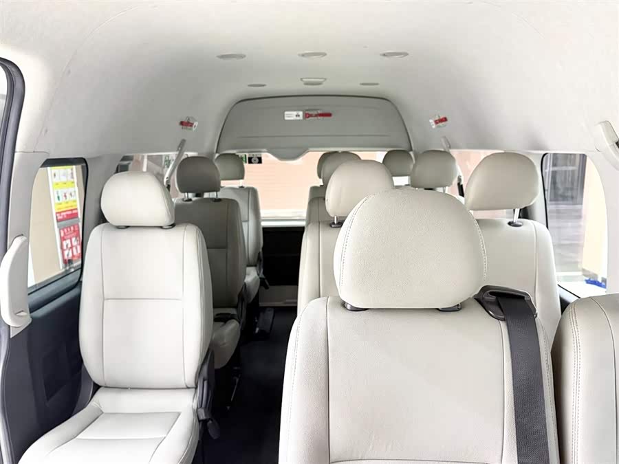 Toyota Hiace 2017 immagine di auto #8