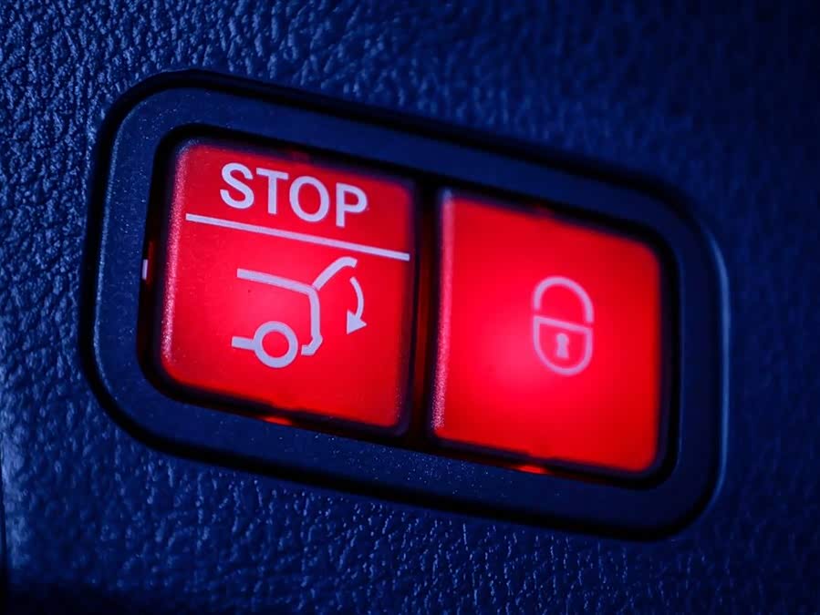 Mercedes-Benz GLE Class New Energy 2021 car image #8