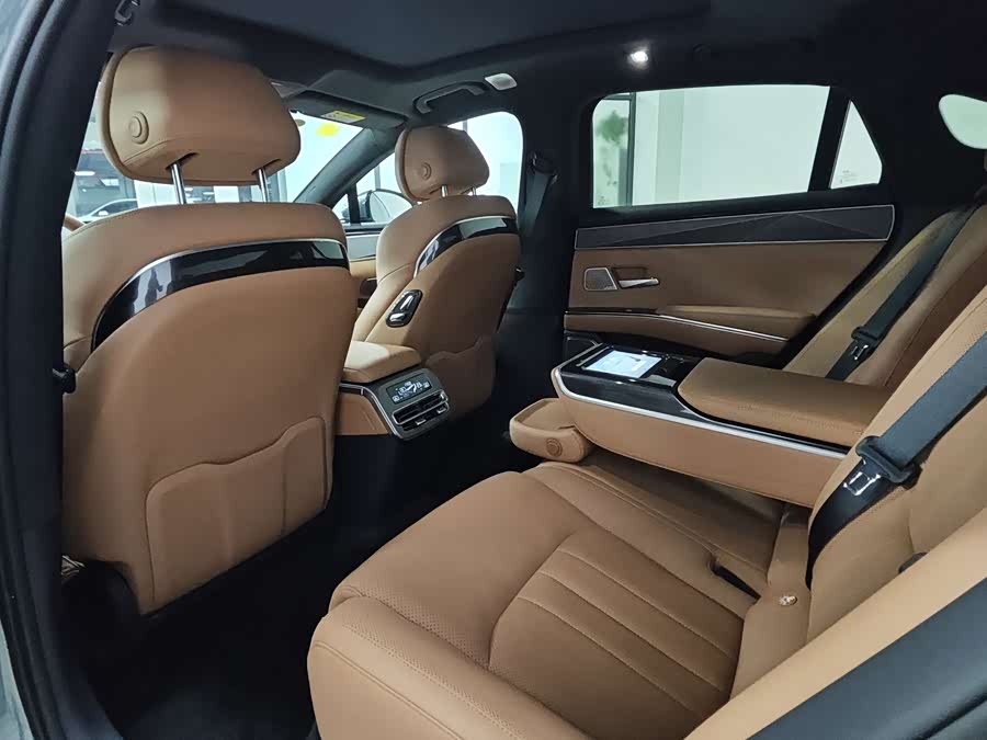 BYD HanL 2025 #8 BYD HanL 2025 car image #8