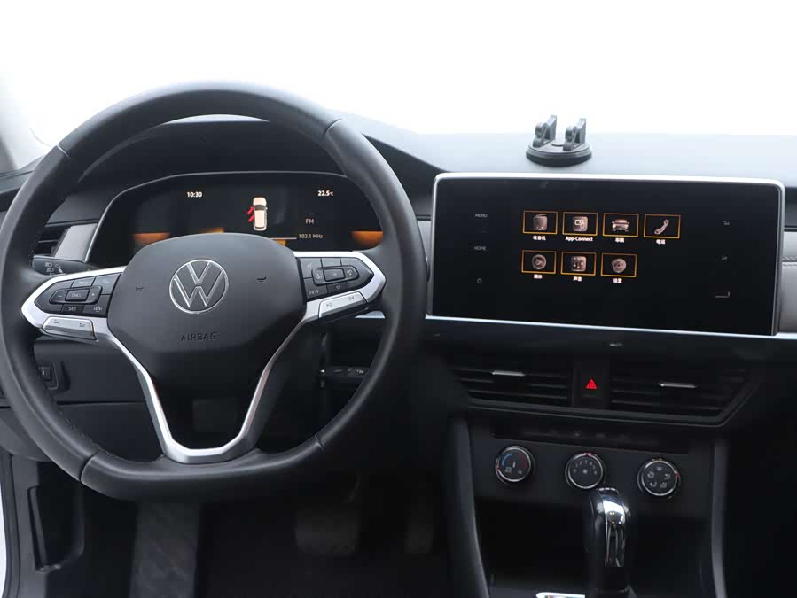 Volkswagen Bora 2023 car image #8