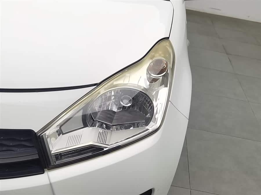 Suzuki 2014 car image #8