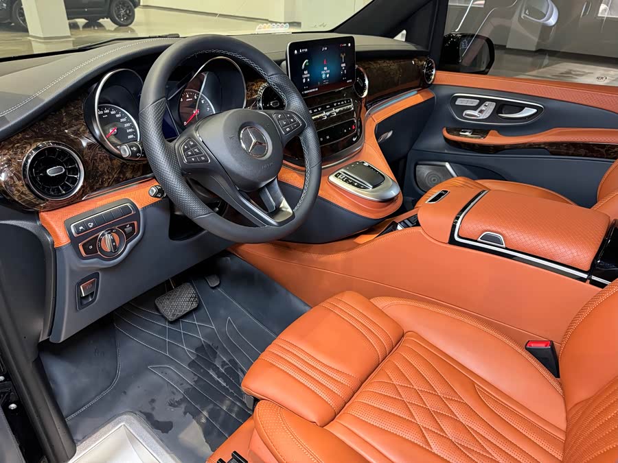 Mercedes-Benz V Class 2025 car image #8