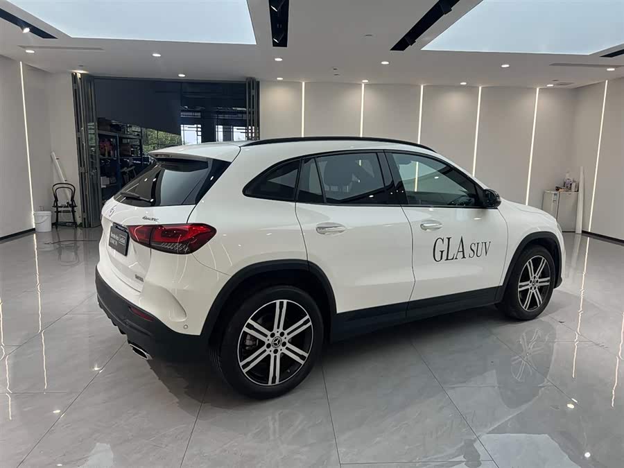 Mercedes-Benz GLA Class 2022 #8 Mercedes-Benz GLA Class 2022 car image #8