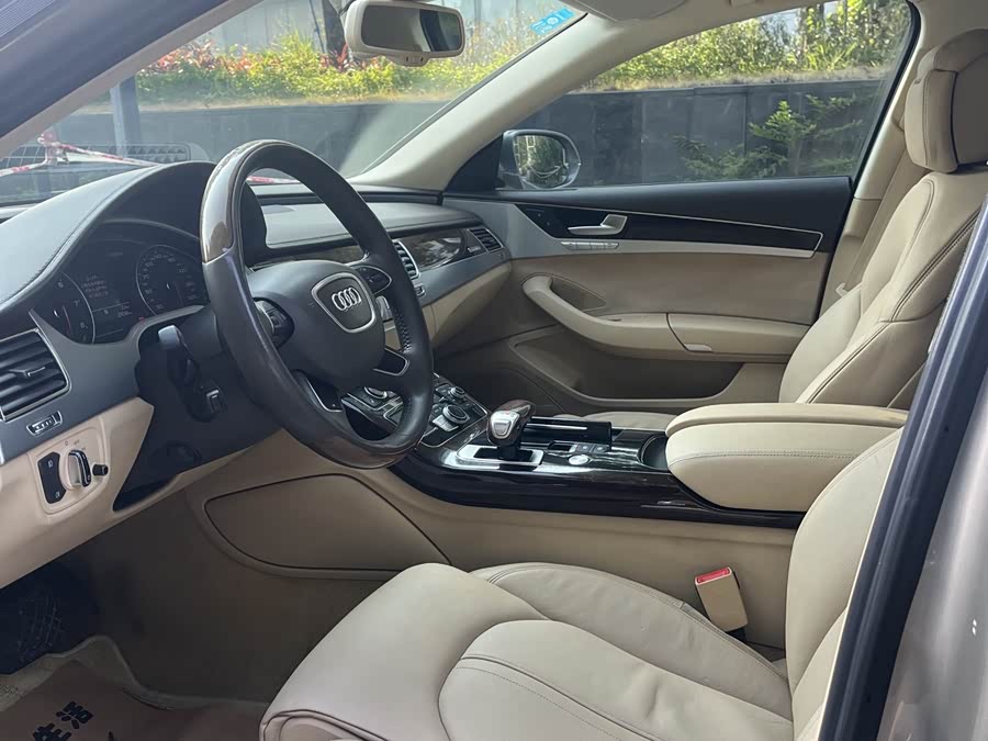 Audi A8 2014 car image #8