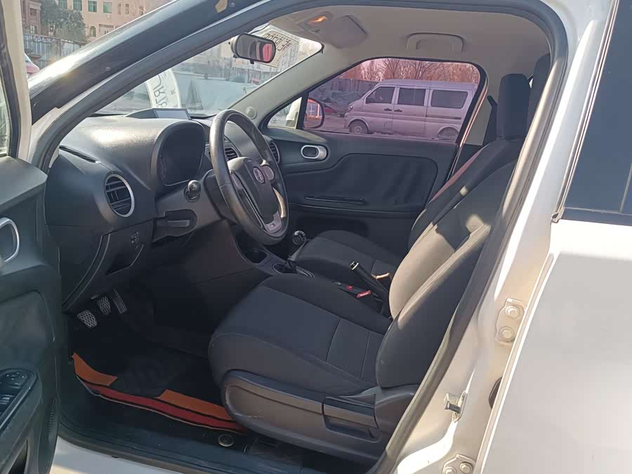 MG 3 2016 car image #8