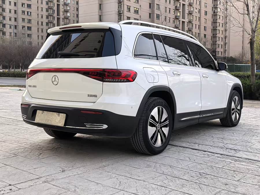 Mercedes-Benz EQB Class 2023 immagine di auto #8