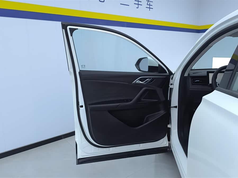 Roewe D5X DMH 2024 image de voiture #8