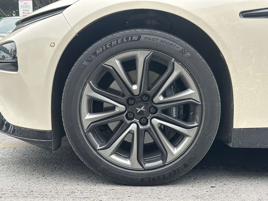 Xpeng P7 2021 immagine di auto #8