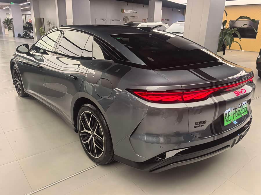 BYD HanL 2025 car image #8