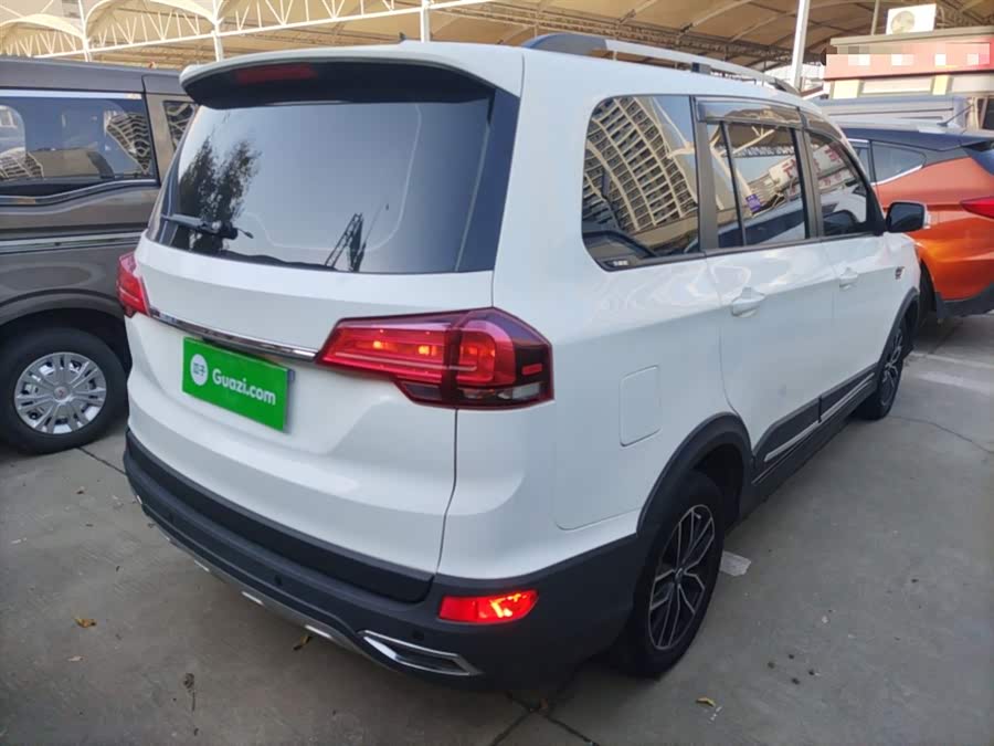 SWM斯威汽车 SWM斯威X3 2021 #8 SWM斯威汽车 SWM斯威X3 2021 汽车图片 #8