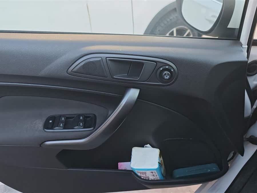 Ford Fiesta 2013 صورة سيارة #8