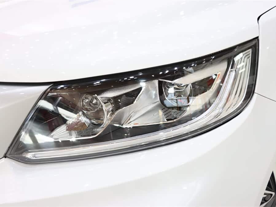 GEELY Vision X6 2020 car image #8