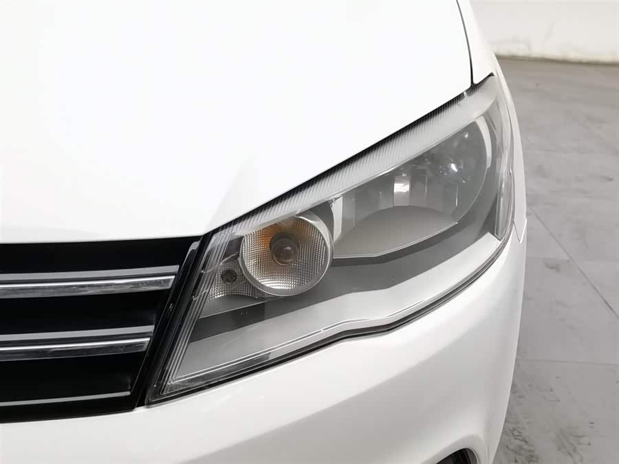 Volkswagen Jetta 2015 immagine di auto #8